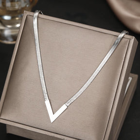 Vera Bold Choker