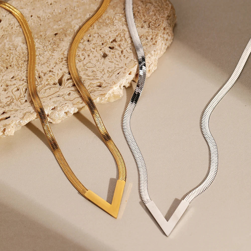 Vera Bold Choker