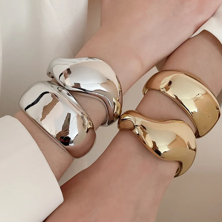 Sculpture Wave Cuff