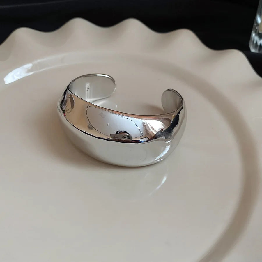 Sculpture Wave Cuff
