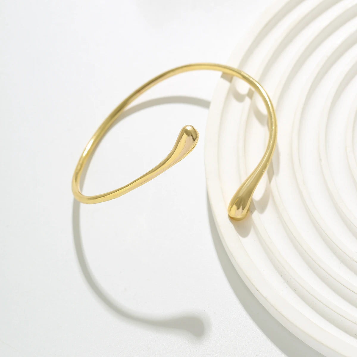 Eclipse Gold Armlet